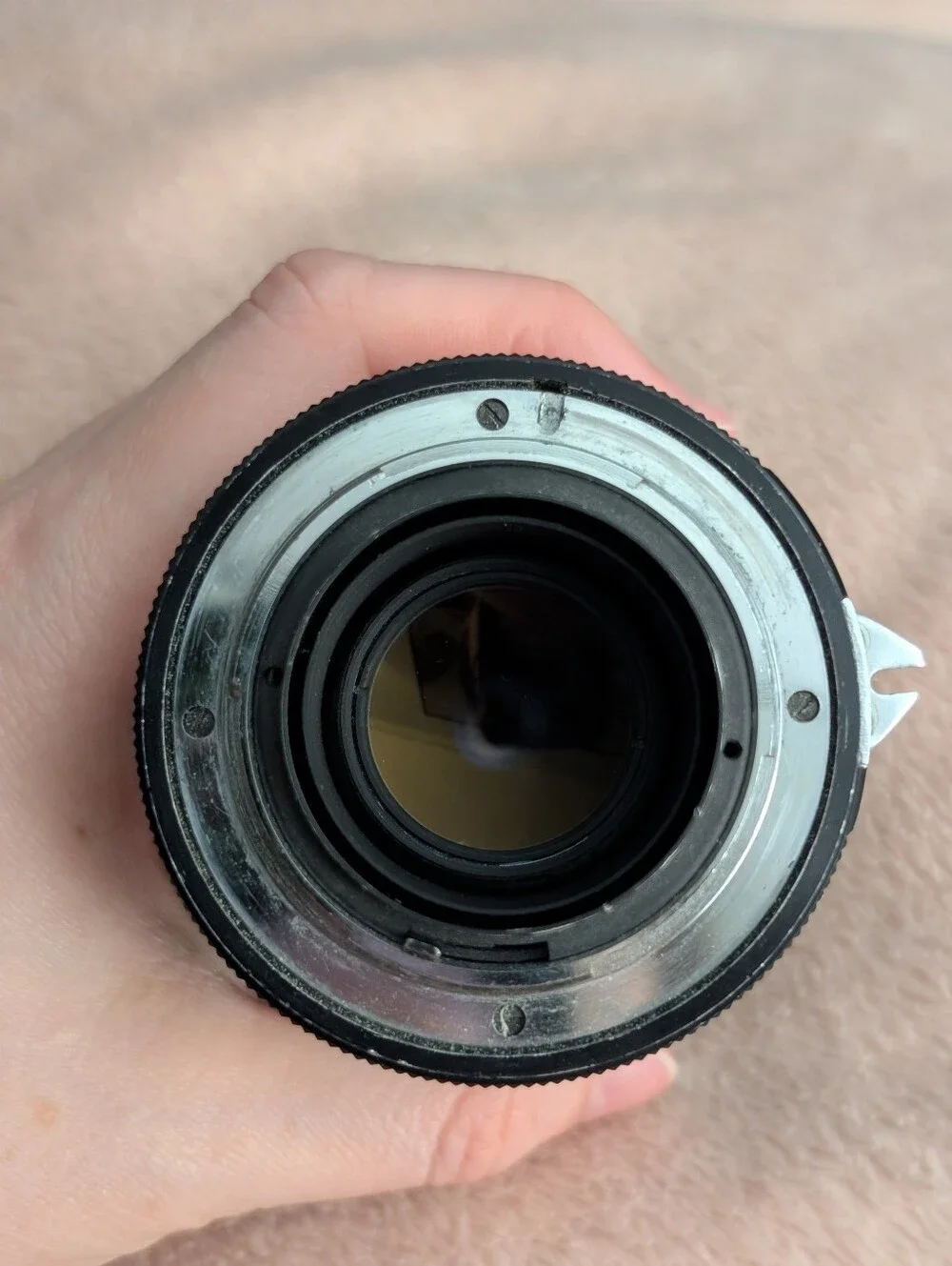Miida 135mm f/2.8 telephoto manual lens with loose hood